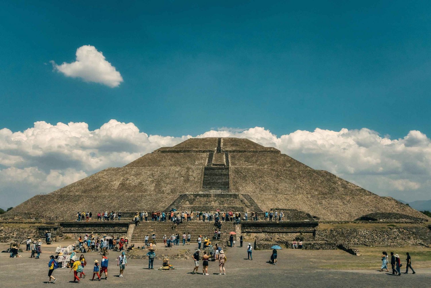 From CDMX: expedition with early access to Teotihuacán