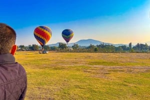 From CDMX: Hot air balloon ride, guided visits to Teotihuacan and Guadalupe