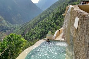 From CDMX: Sunrise Tour, Grutas Tolantongo hot springs