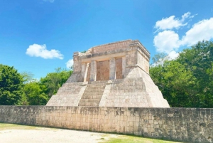 Desde Mérida Chichén Itzá, Izamal y Cenote Yokdzonot