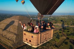 Desde Ciudad de México: Vuelo en globo & Desayuno & Servicio de recogida