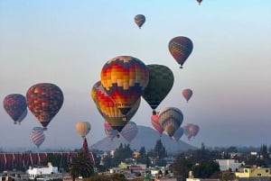 Desde Ciudad de México: Vuelo en globo & Desayuno & Servicio de recogida