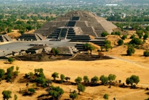 Desde CDMX: Tour de medio día a Teotihuacán