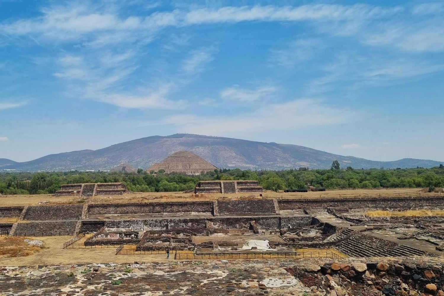 From Mexico City: Join us on a guided tour to Teotihuacán and Guadalupe