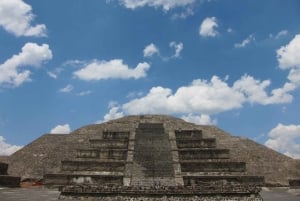 From Mexico City: Join us on a guided tour to Teotihuacán and Guadalupe