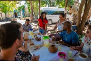 Teotihuacan Adventure: Private Tour & Lunch from Mexico City