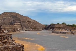 From Mexico City: Private Tour to Tula and Teotihuacán