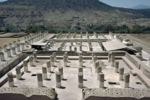 Desde Ciudad de México: excursión privada de 1 día a Tula y Querétaro