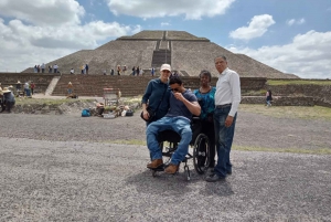 Desde Ciudad de México: Teotihuacán y Xochimilco Tour Privado de un Día
