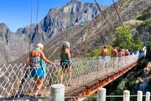 From Mexico City: Tolantongo Hot Springs Day Trip with Guide