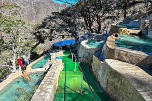 From Mexico City: Tolantongo Hot Springs Day Trip with Guide