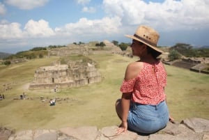 Desde Oaxaca: Monte Albán y el Arte Textil Zapoteca