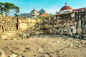 Desde Oaxaca: Mitla Mística Viaje al Corazón Zapoteco