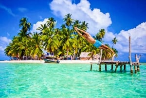 From Panama City: 4 San Blas Islands Day Trip with Lunch