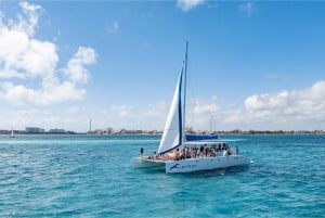 From Tulum; Isla mujeres Catamaran with lunch and open bar