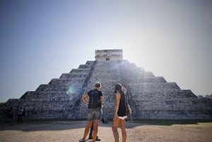 FROM VALLADOLID CHICHÉN ITZÁ + 2 CENOTES PRIVATE TRANSPORT