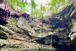 Desde Valladolid: Tour compartido a Chichen Itzá y Cenotes con Comida