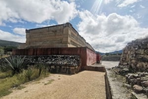 Oaxaca: Tour de día completo guiado por la Ruta de Hierve el Agua