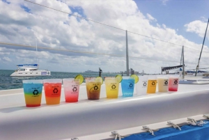 Full-Day Sail in Luxurious Catamaran to Isla Mujeres