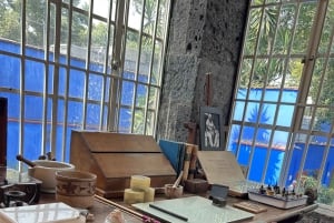 Gastronomic Tour of Coyoacán & Frida Kahlo Museum