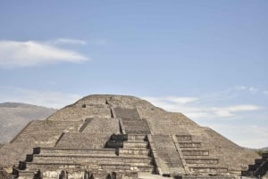 Teotihuacan direct from Mexico City free of traps and shops