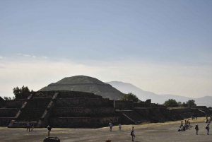 Teotihuacan direct from Mexico City free of traps and shops