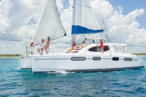 Tulum: Half-Day Luxury Sailing Experience with Open Bar