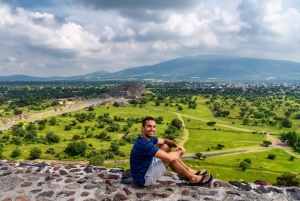 Tour privado de medio día a Teotihuacán desde la Ciudad de México