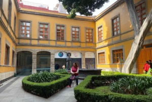 Heroines and Villains in the Foundation of New Spain