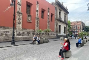 Heroines and Villains in the Foundation of New Spain