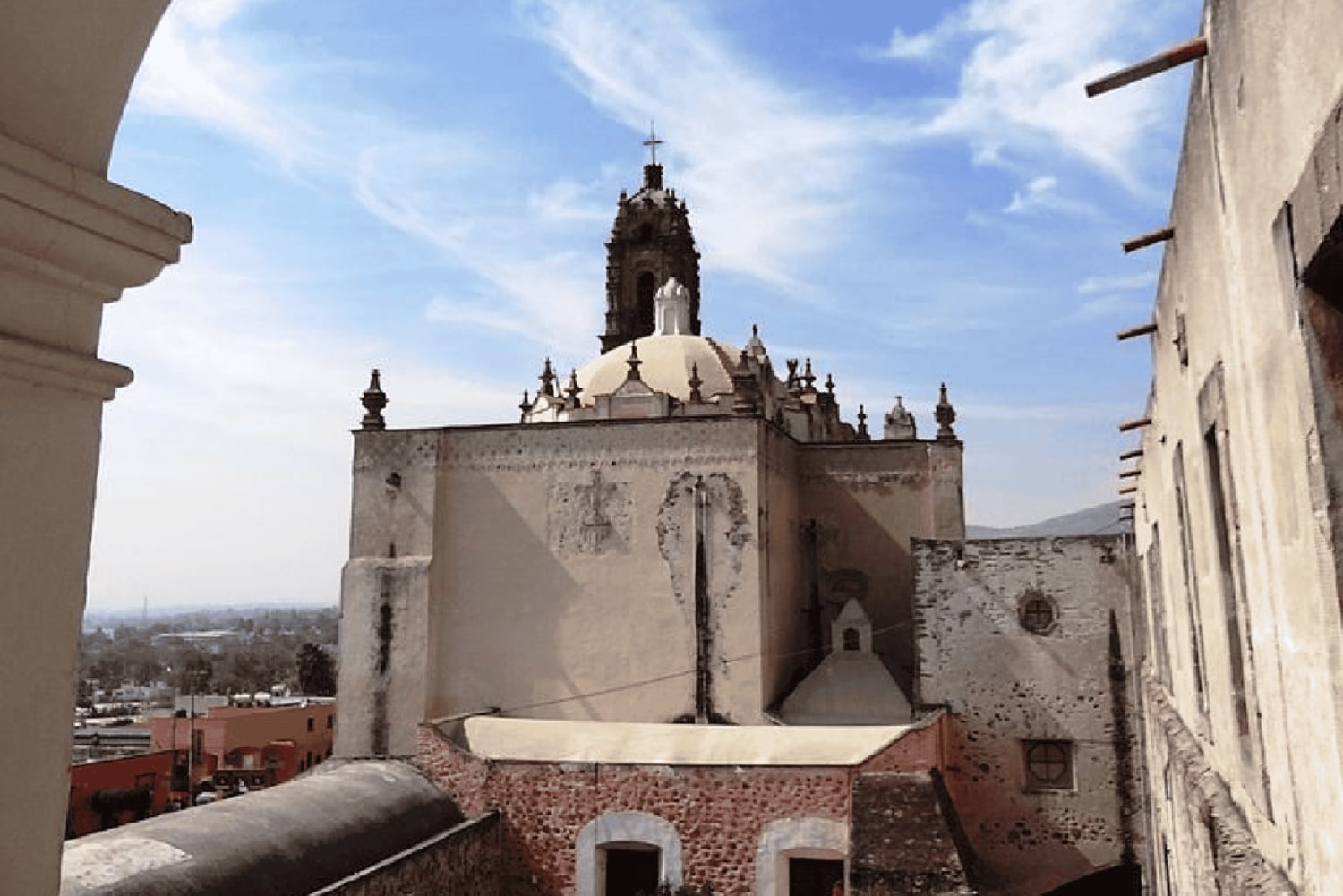 Recorrido por Hidalgo: Admira las Esculturas Gigantescas y Tepotzotlán