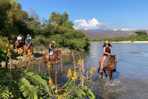 Excursión a Caballo por las Aguas Termales de Puerto Escondido.