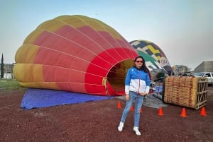 Hot Air Balloon Flight over Teotihuacan from Mexico City