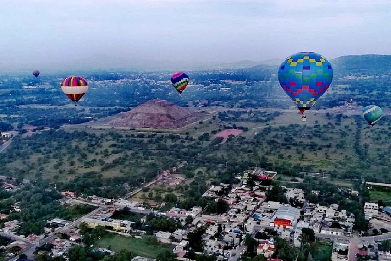 Globo Aerostático Teotihuacan: Vuela y Recorre las Pirámides