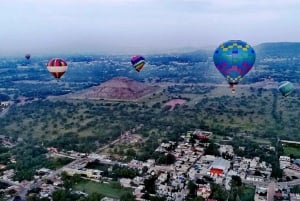 Globo Aerostático Teotihuacan: Vuela y Recorre las Pirámides