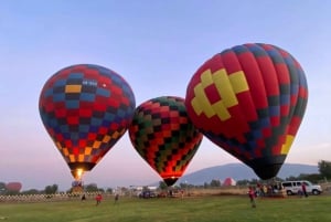 HOT AIR BALLOON TOUR