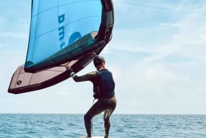 Hotbox: Kitesurfing Lessons Private Course (3 hours)