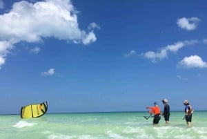 Hotbox: Kitesurfing Lessons Private Course (3 hours)