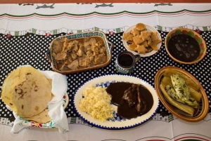 Huatulco: Coffee Flavor Waterfall Tour with Local Lunch