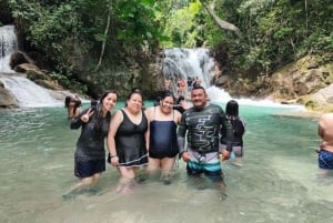 Huatulco: Private Tour of Magical Waterfalls of Copalitilla