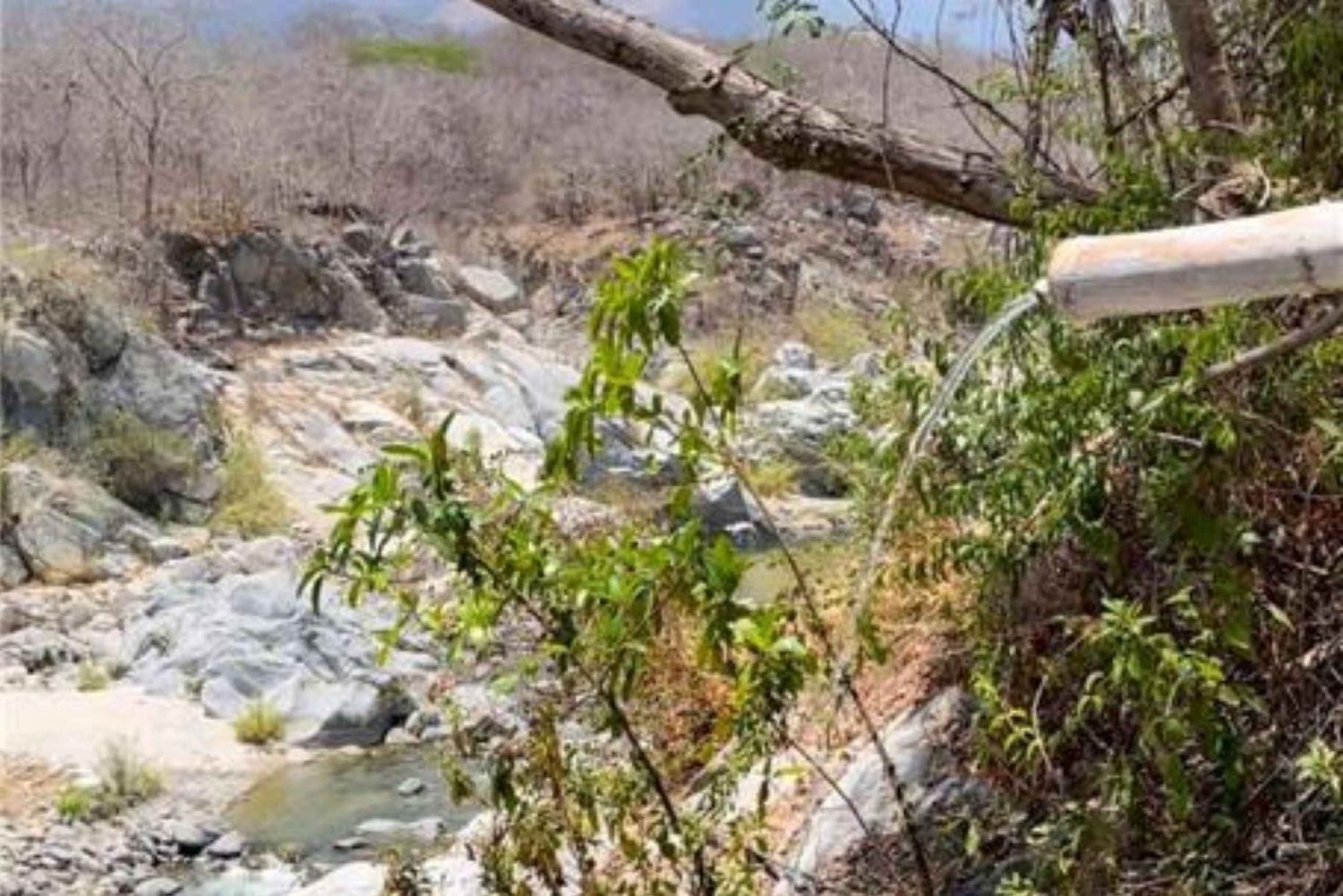 Huatulco: Excursión a las Aguas Termales del Río Xadani con Comida