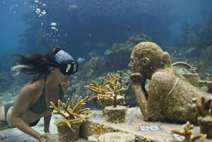 Isla Mujeres: Snorkeling in Underwater Museum