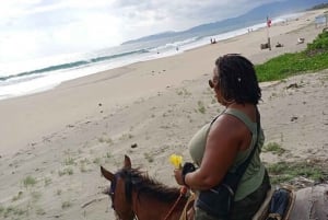 Ixtapa: Aventura a caballo en Zihuatanejo