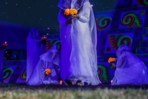 La Llorona, Espectáculo en vivo en los Canales de Xochimilco.