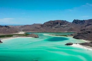 La Paz: Balandra y San Rafaelito Tour en barco privado