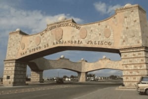 Leon: Cristero Rebellion Guided Tour with Breakfast