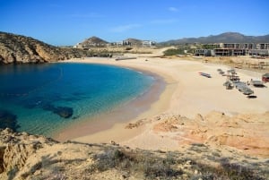 Los Cabos: Excursión en Kayak con Fondo de Cristal y Esnórquel en Dos Bahías