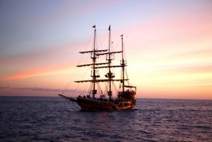 Los Cabos: Pirate Ship Sunset Cruise & Show with Dinner