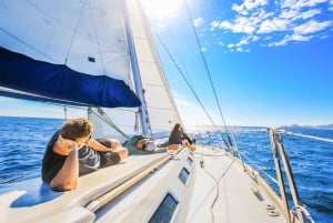 Los Cabos: Sailing Cruise with Snorkeling and Lunch