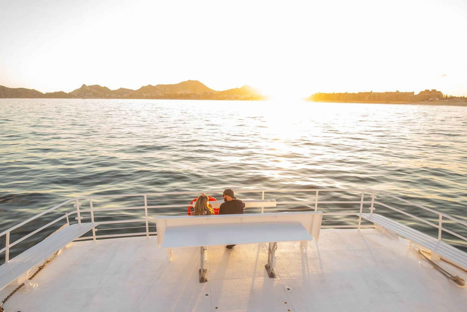 Los Cabos: Sunset Dinner Cruise with Transportation